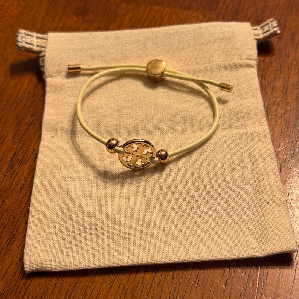 Tory Burch Miller Slider Bracelet : White and gold